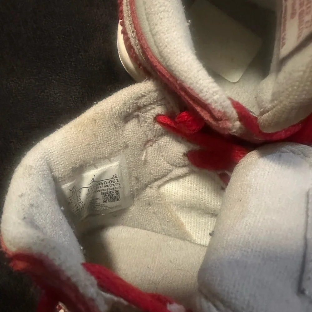 Nike Kids Red and White Sneakers‎